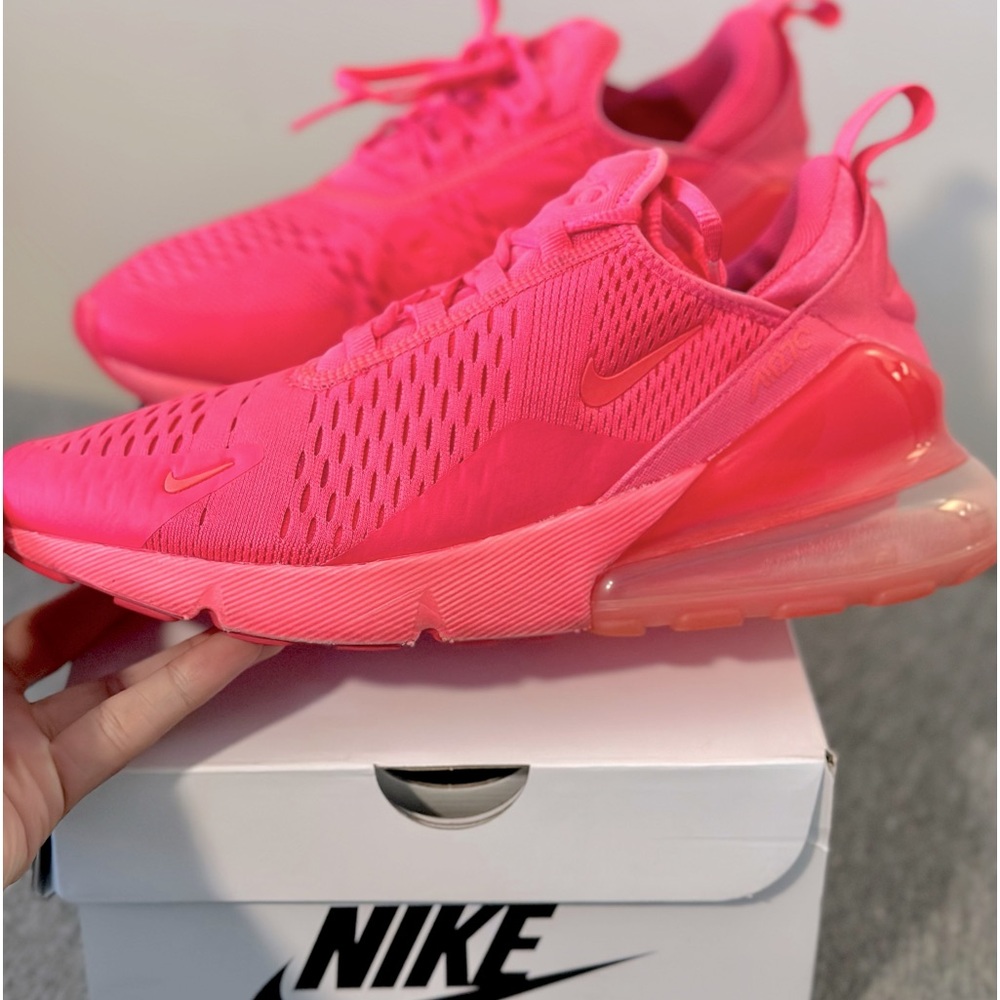 Women’s Nike Air Max 270s Triple Pink Size 9 with Box